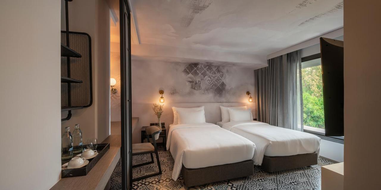 Passa Hotel Bangkok Exterior photo