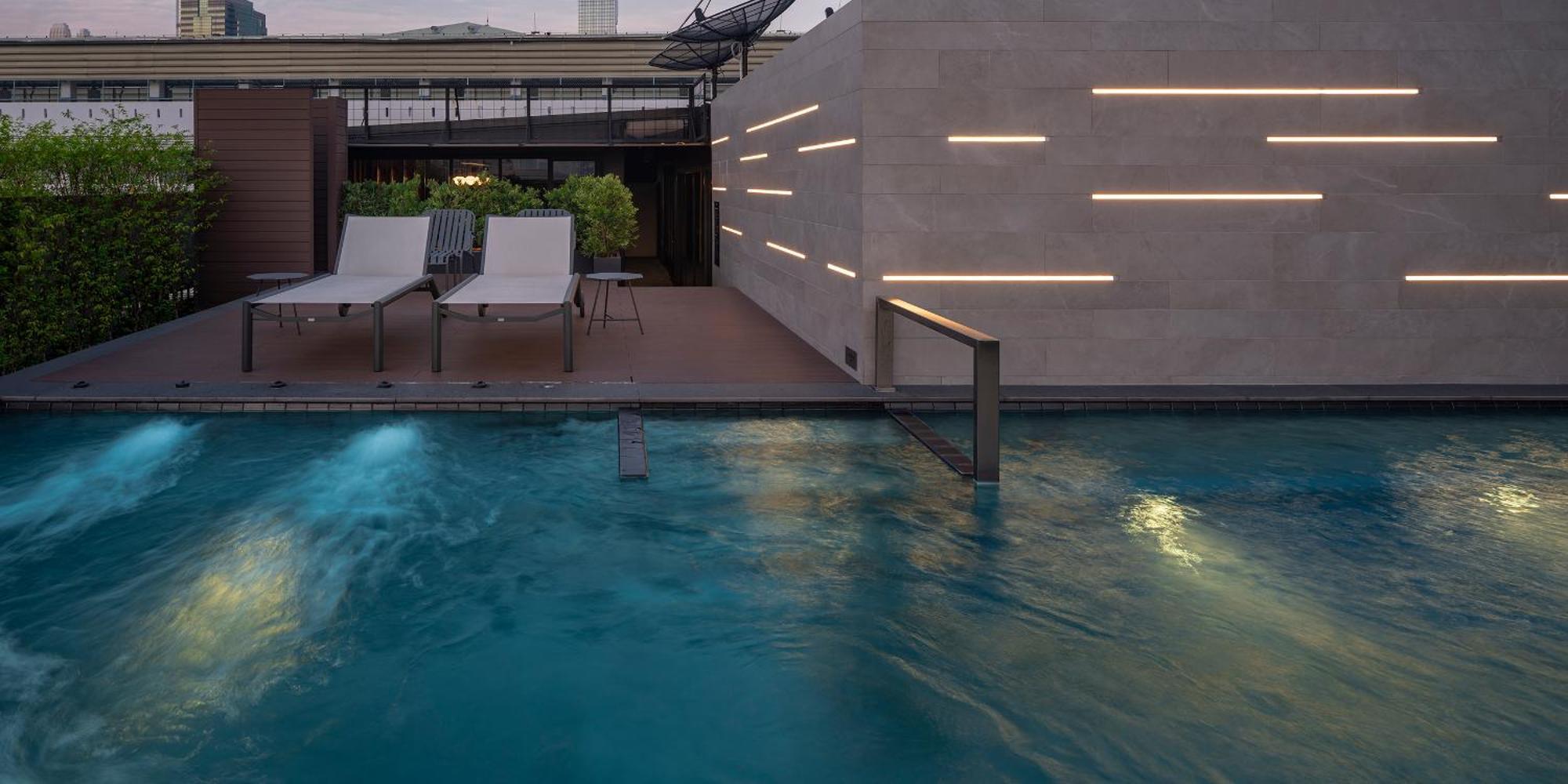 Passa Hotel Bangkok Exterior photo