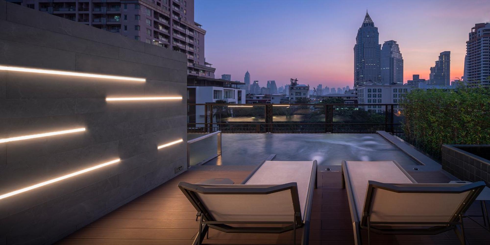 Passa Hotel Bangkok Exterior photo