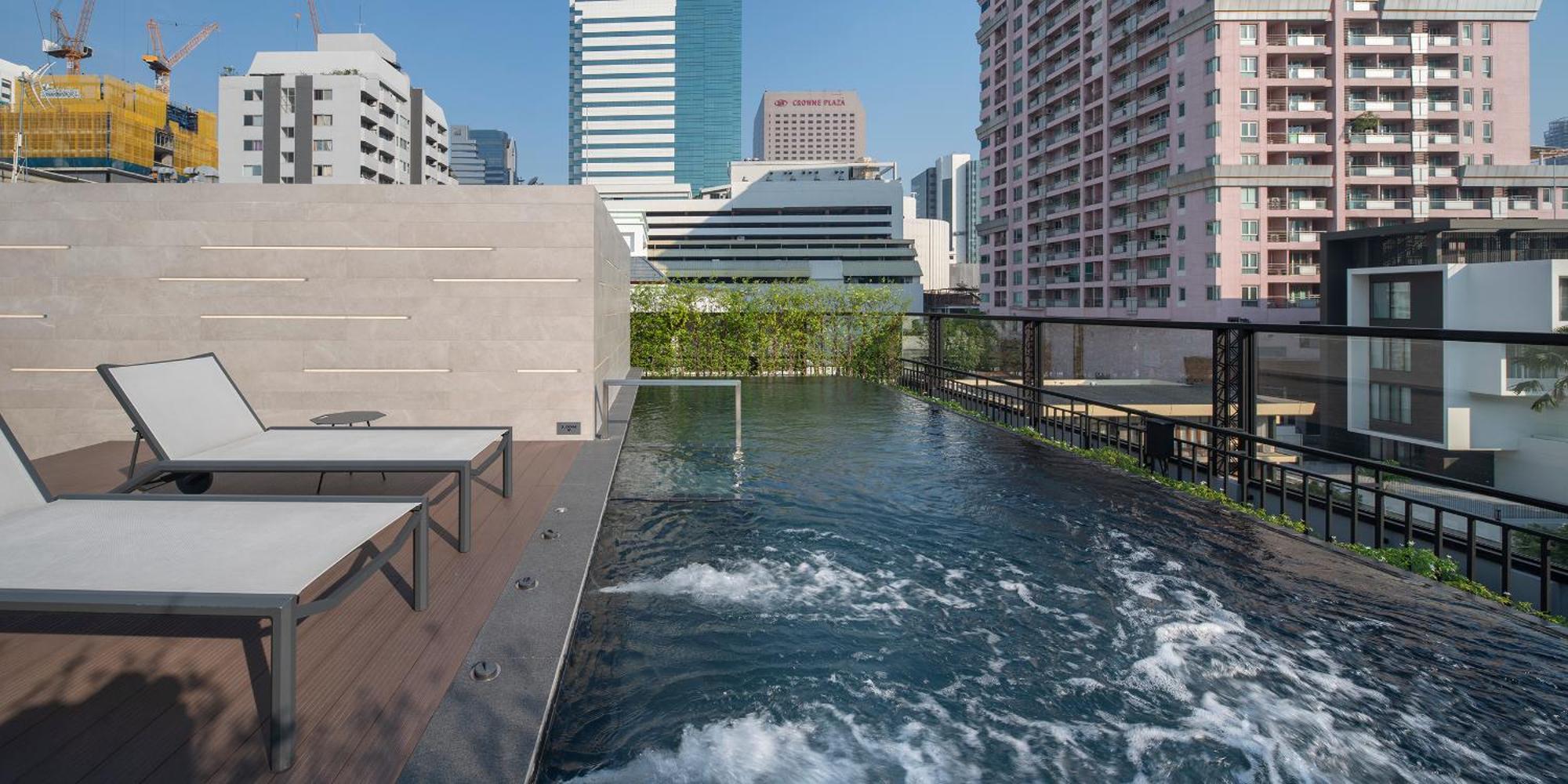 Passa Hotel Bangkok Exterior photo